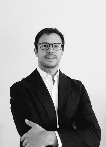 Headshot portrait of Alfonso Mena